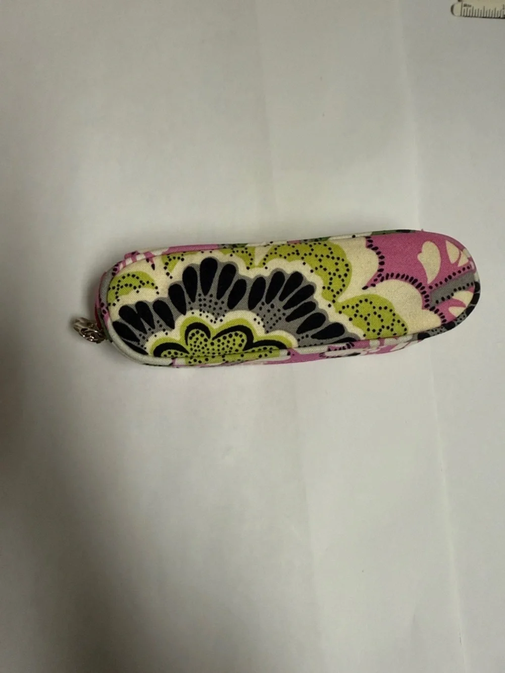 NWOT Vera Bradley Priscilla Pink Retired Floral Zip Small Glasses Optical Case
